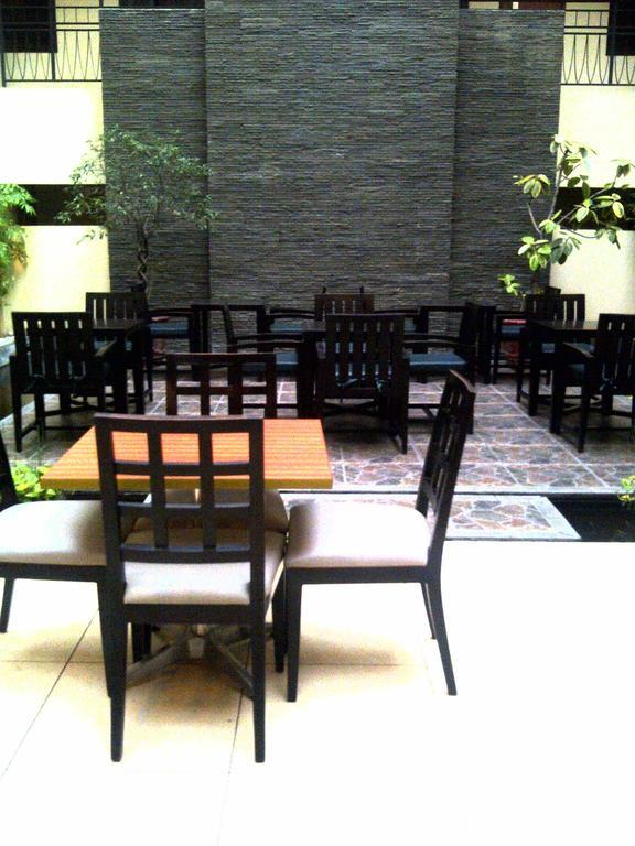 Rota International Hotel Jakarta Extérieur photo