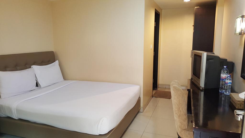 Rota International Hotel Jakarta Extérieur photo