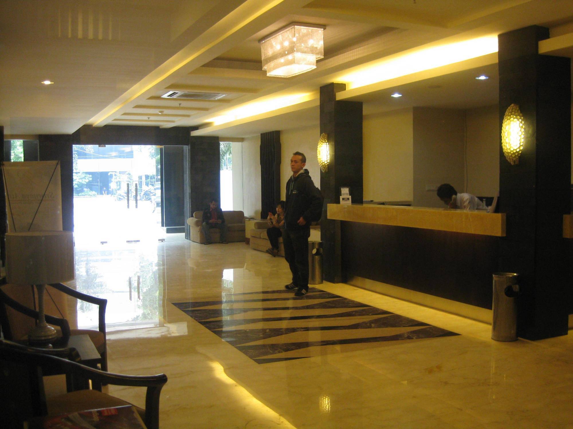 Rota International Hotel Jakarta Extérieur photo