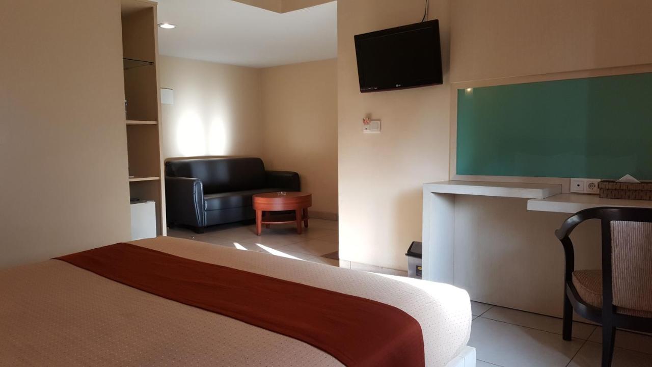 Rota International Hotel Jakarta Extérieur photo